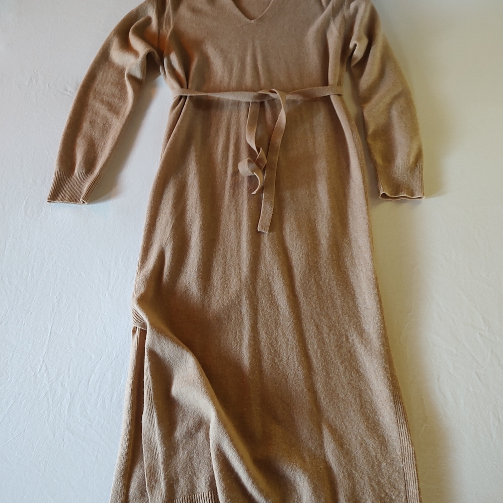 Vince V-Neck Long Sleeve Wool/Cashmere Sweater Dress